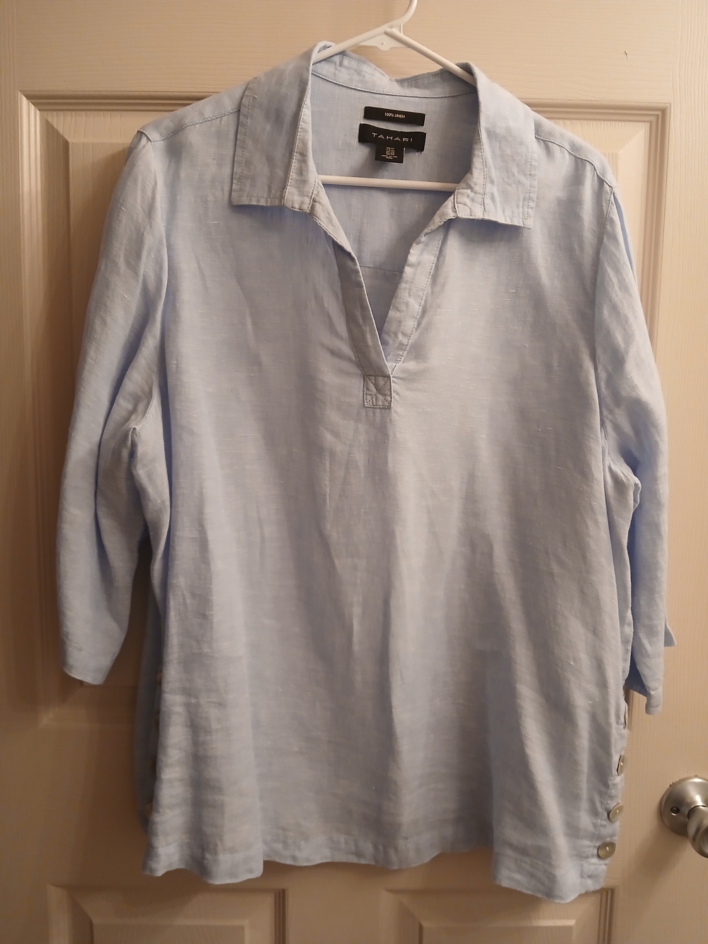 Tahari Light Blue Woman's Linen Collared Shirt